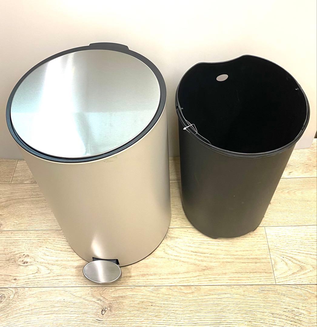 バス用ゴミ箱 20L ペダル式