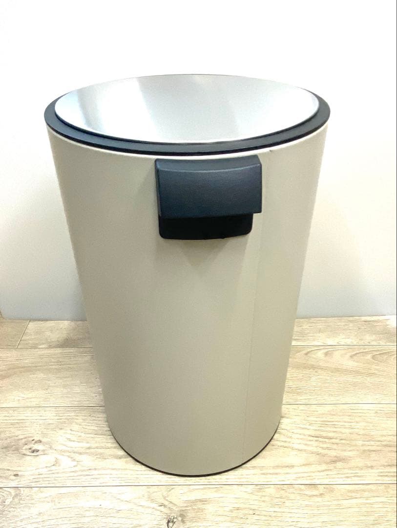 バス用ゴミ箱 20L ペダル式