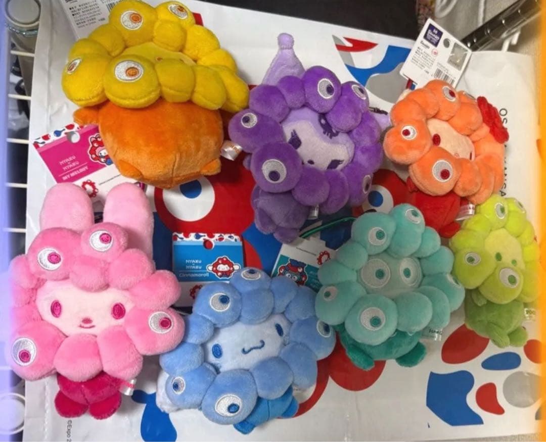 推しカラーサンリオなりきりぬいぐるみ　カラビナ付　（コンプリート7点セット）