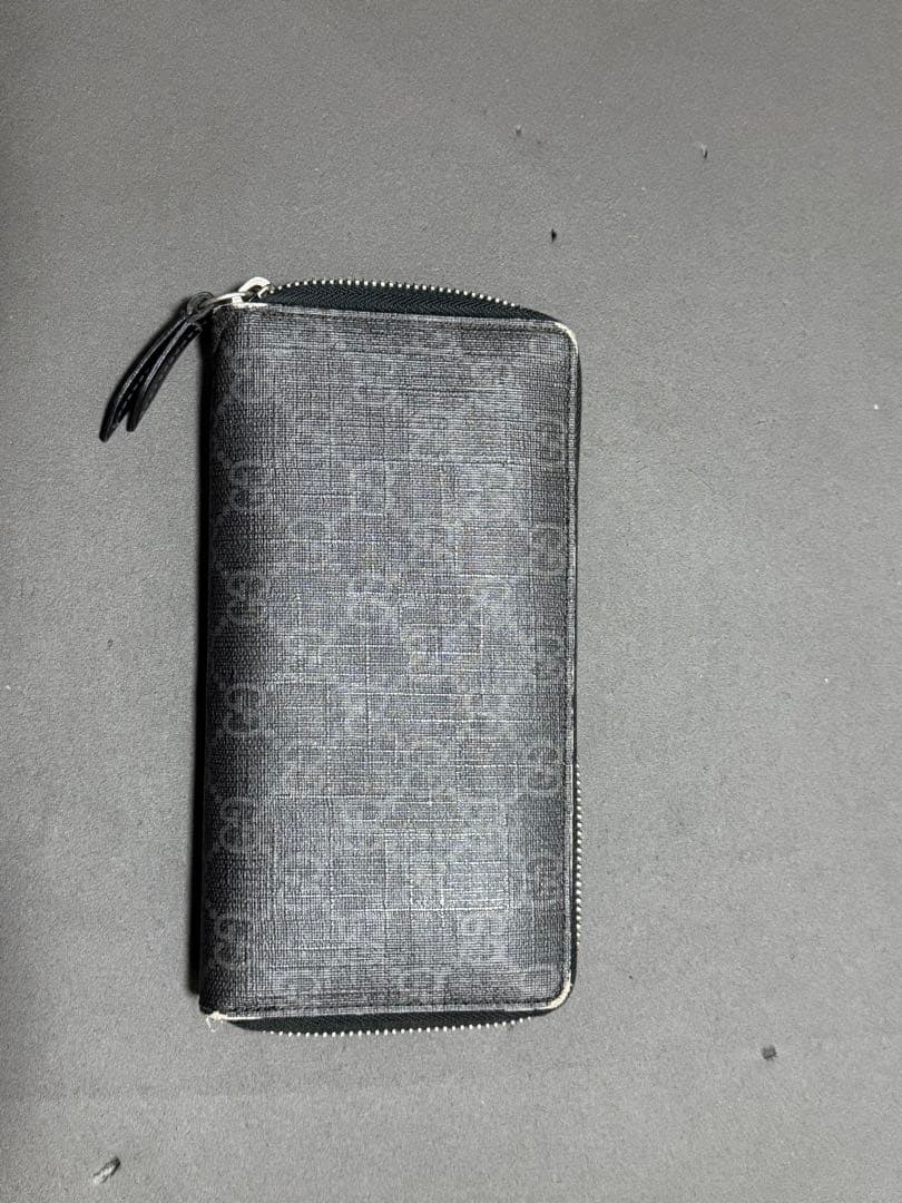 GUCCI 蛇　ブラック長財布