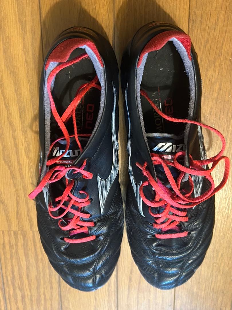Mizuno Neo スパイクシューズ 黒/赤