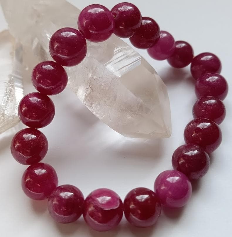 トリ―テッドルビー天然石8mmブレス