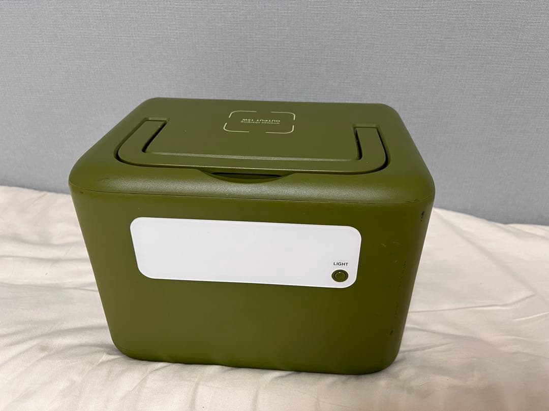 VASTLAND ポータブル電源 充電器付き