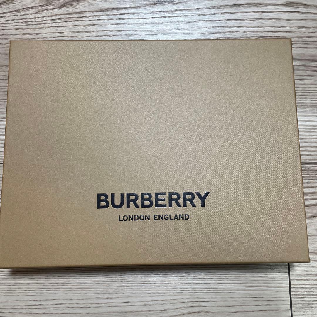 BURBERRY アイボリー チェック柄マフラー