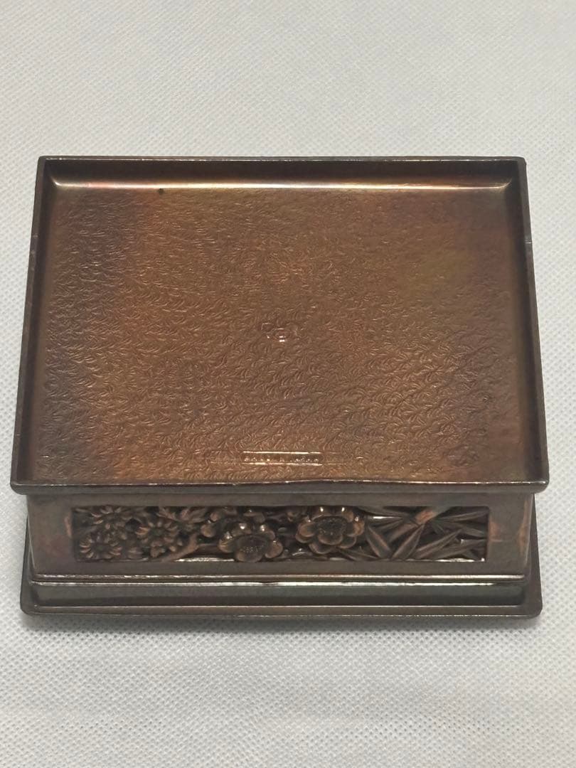 銅製BOX 小箱　鯉　花　竹　ひょうたん印　アンティーク　伝統工芸品　骨董　銅蟲