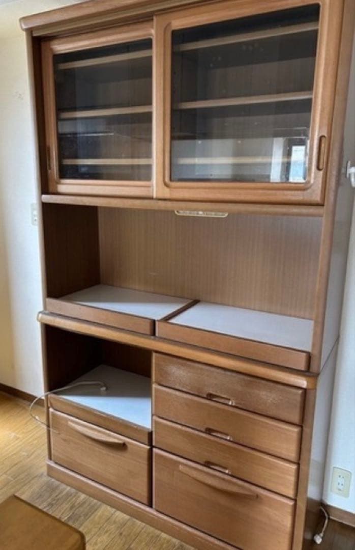 kiwi　食器棚　上