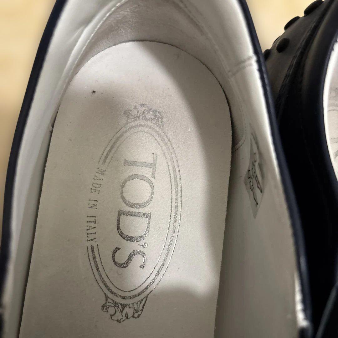 美品TOD'S☆ネイビー フリンジ付きスニーカー
