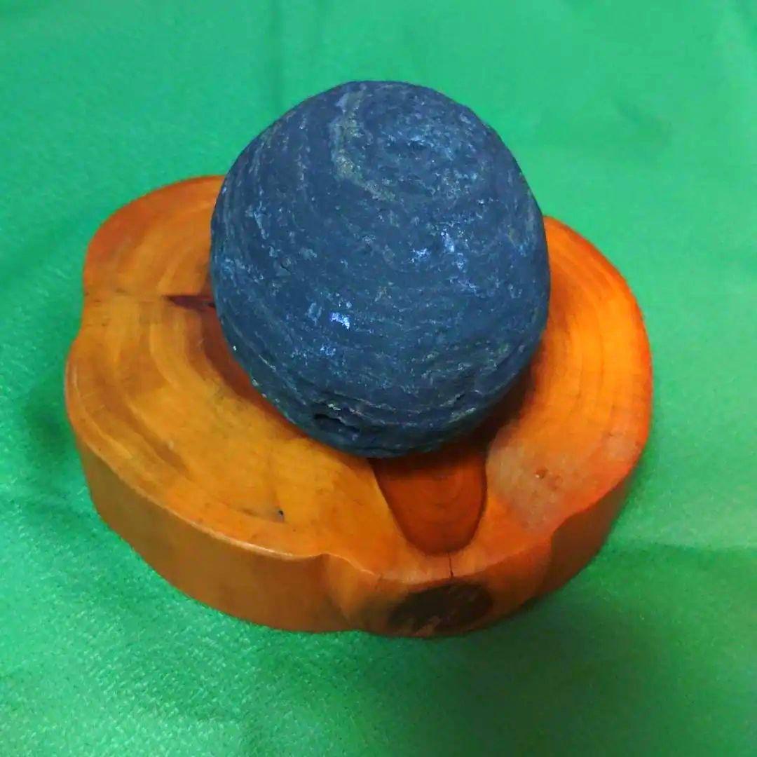 パイライト　卵形　鉱物　原石