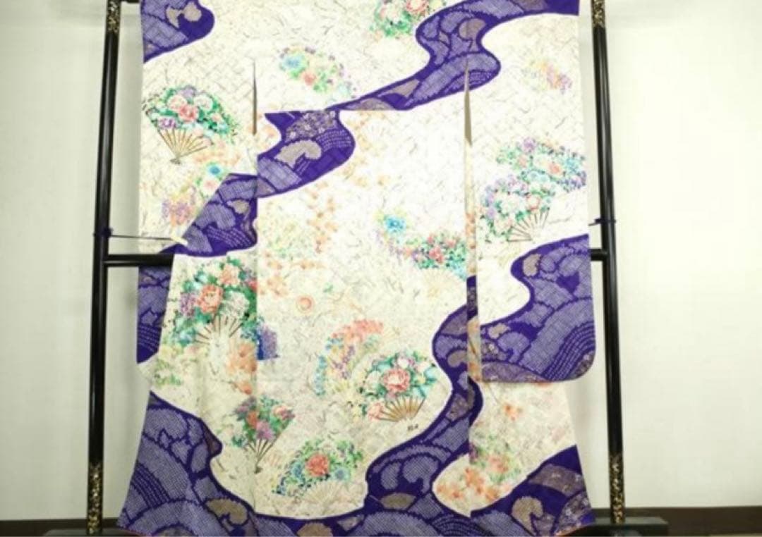 豪華振袖フルセットお探しの方に　白地　ホワイト　花柄　金彩　成人式