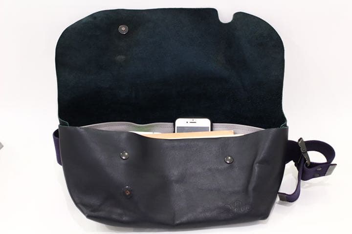 Uni&co.メッセンジャーバッグ　ダークネイビー　Sサイズ