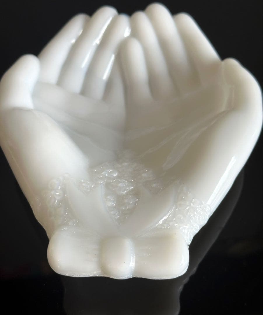 ミッドセンチュリー　ソープディッシュ　ハンドトレイ　ミルクガラス　AVON