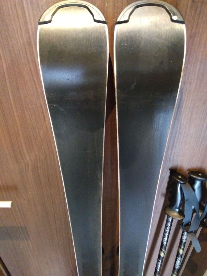 お買い得‼️CARVING/男女兼用/スキーセット・メンテ・WAX済み✔