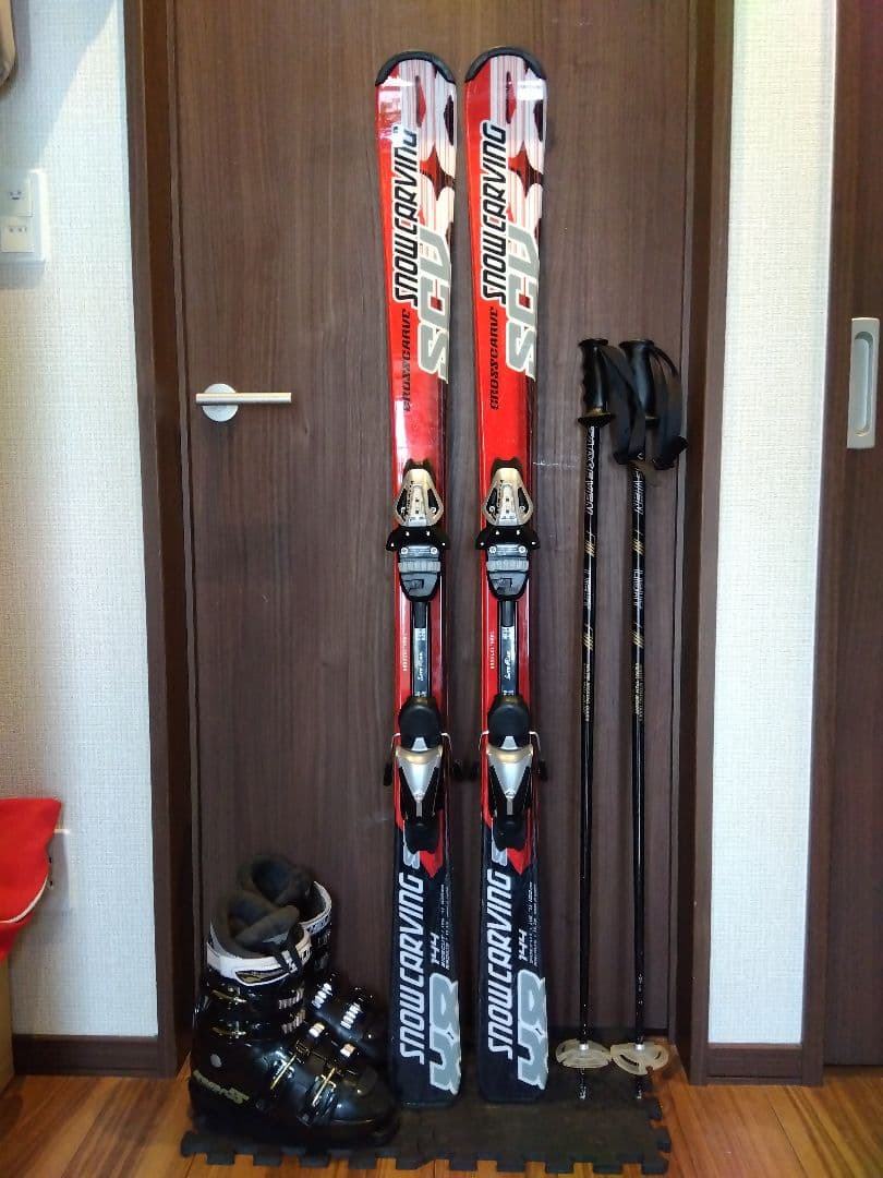 お買い得‼️CARVING/男女兼用/スキーセット・メンテ・WAX済み✔
