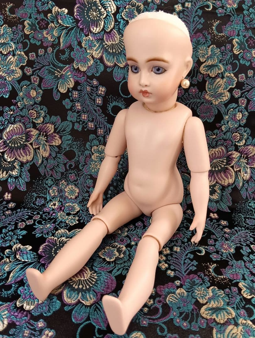 ビスクドール❤️小さな小さなブロンドモヘアのBruサークルドット❤️