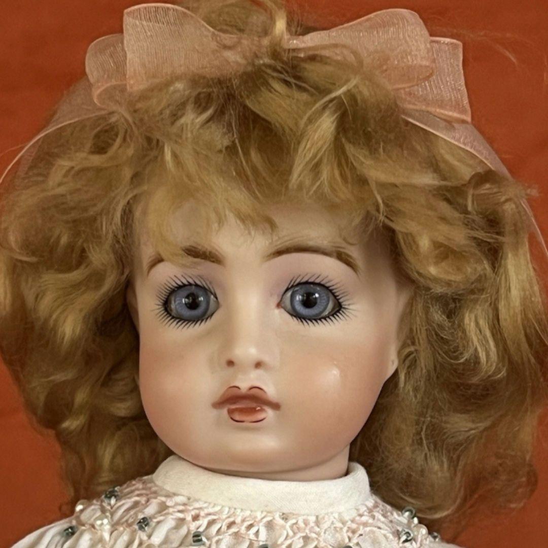 ビスクドール❤️小さな小さなブロンドモヘアのBruサークルドット❤️