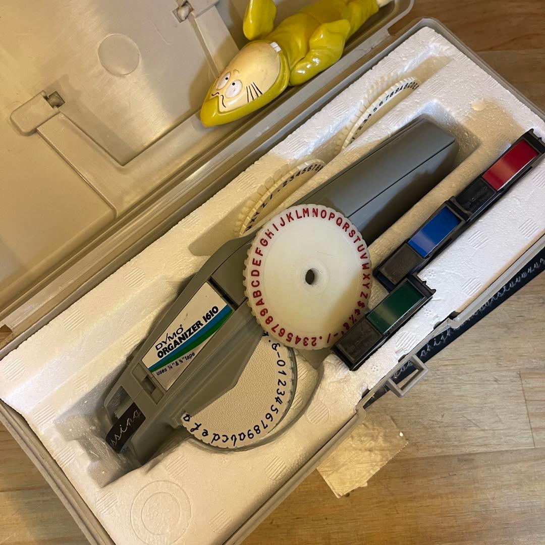 ■製品保証■ 【繋がる筆記体・文字盤4個】ダイモ 1610 DYMO 16218