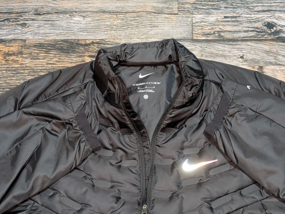 M ナイキ エアロロフト ランニング ダウンジャケット 定価4.1万 ゴルフ 黒