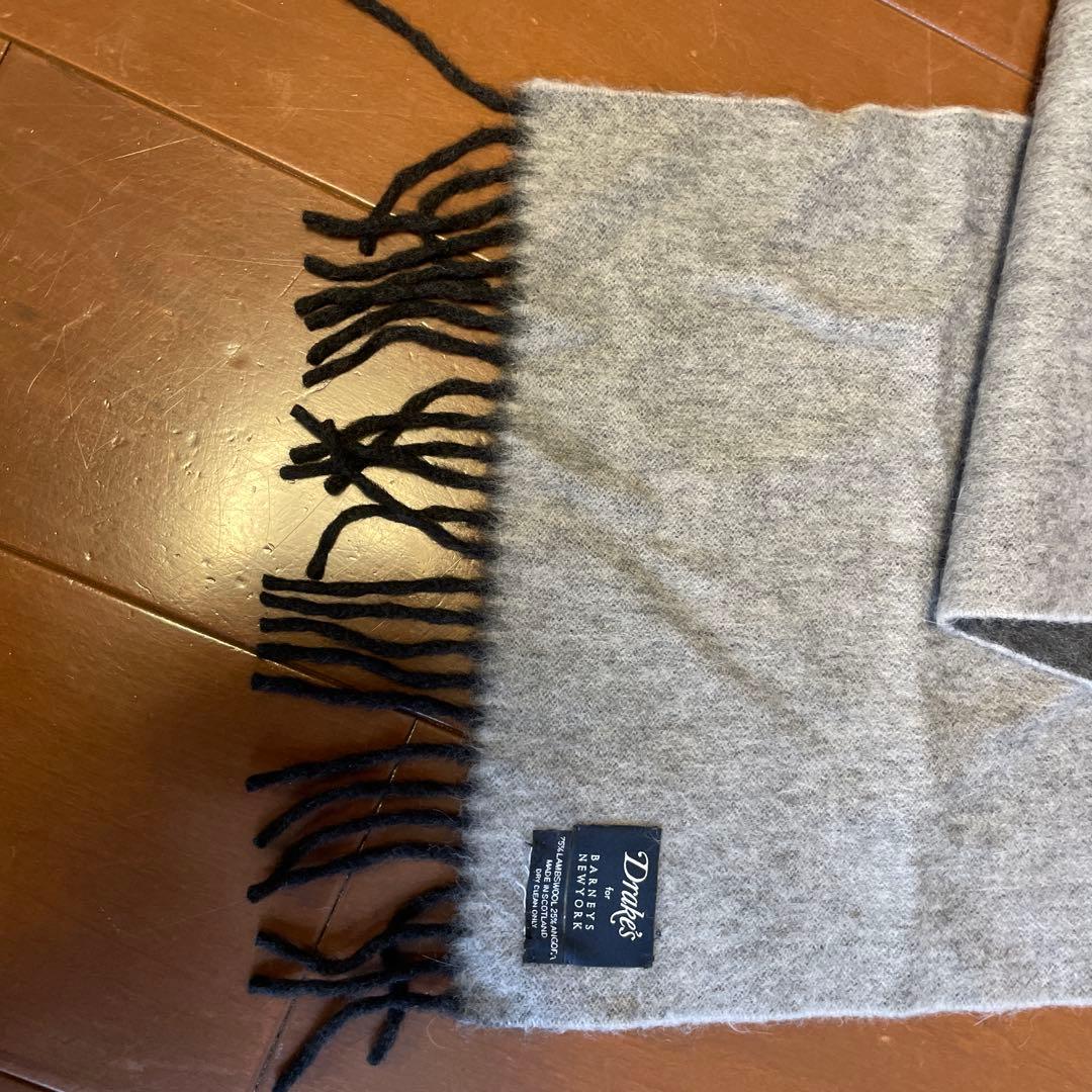 ②ドレイクス DRAKE'S グレー基調　ラムウール　マフラー　未使用　新品