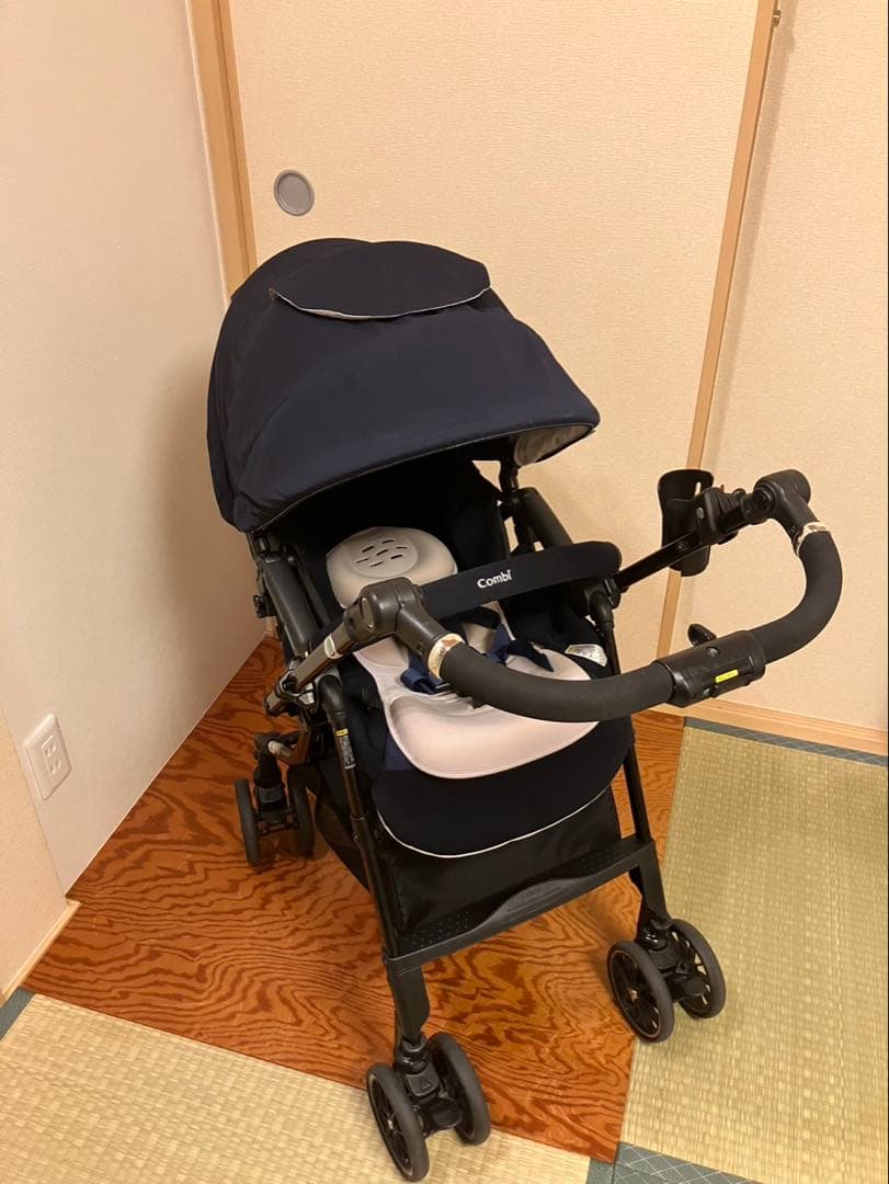 コンビ ベビーカー ネイビー
