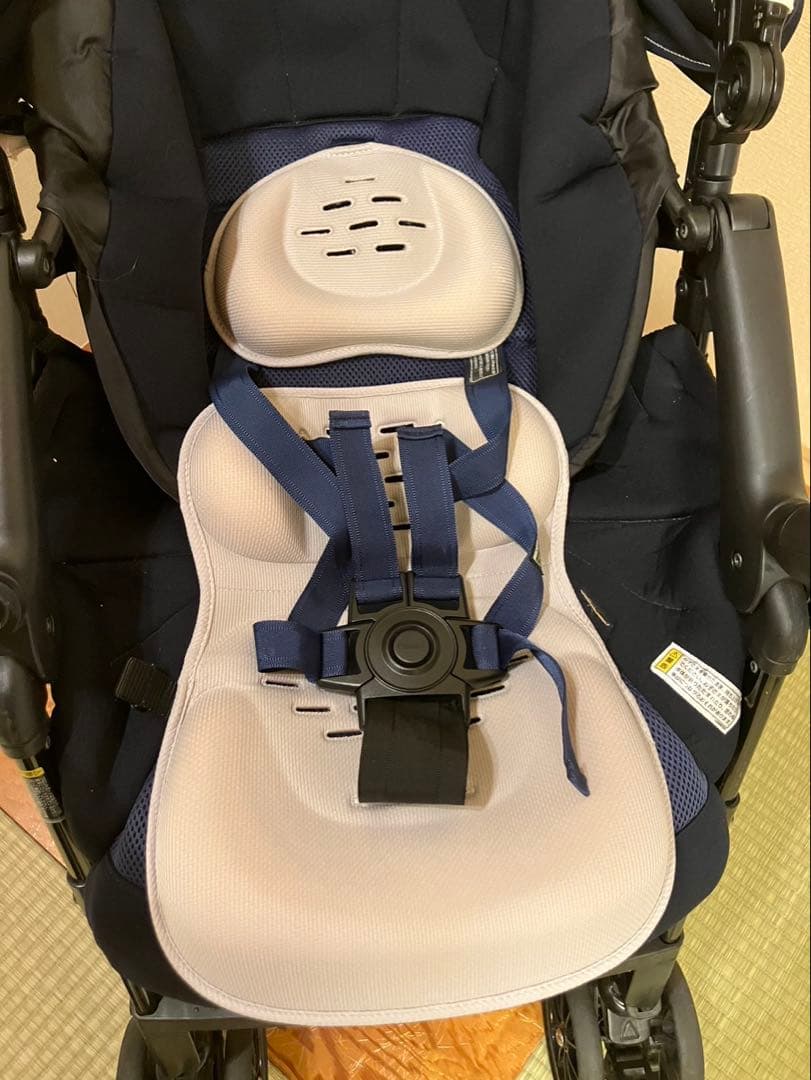 コンビ ベビーカー ネイビー