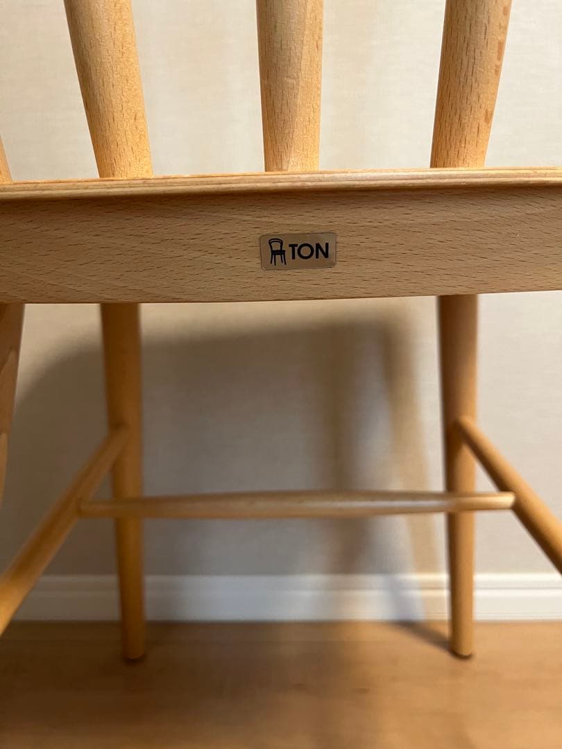 TON ダイニングチェア unico ウニコ 木製 北欧テイスト 椅子　廃盤