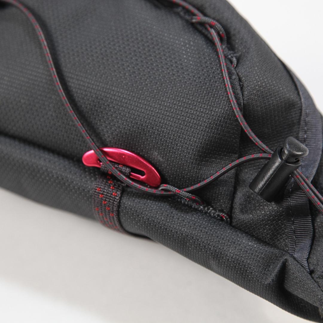 極美品 KLATTERMUSEN ELDNER 2.0 LUMBARPACK