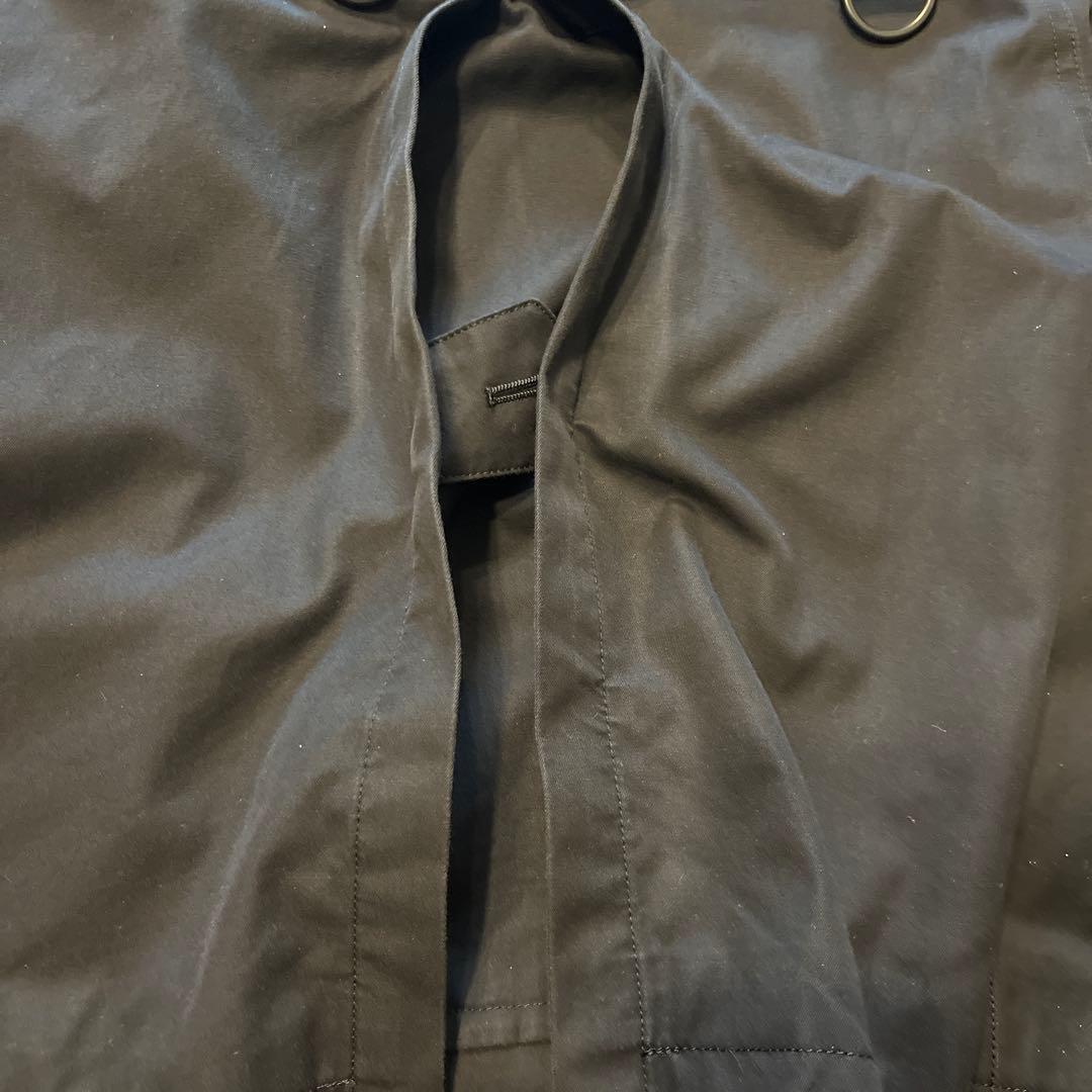 Burberryブラックトレンチコート