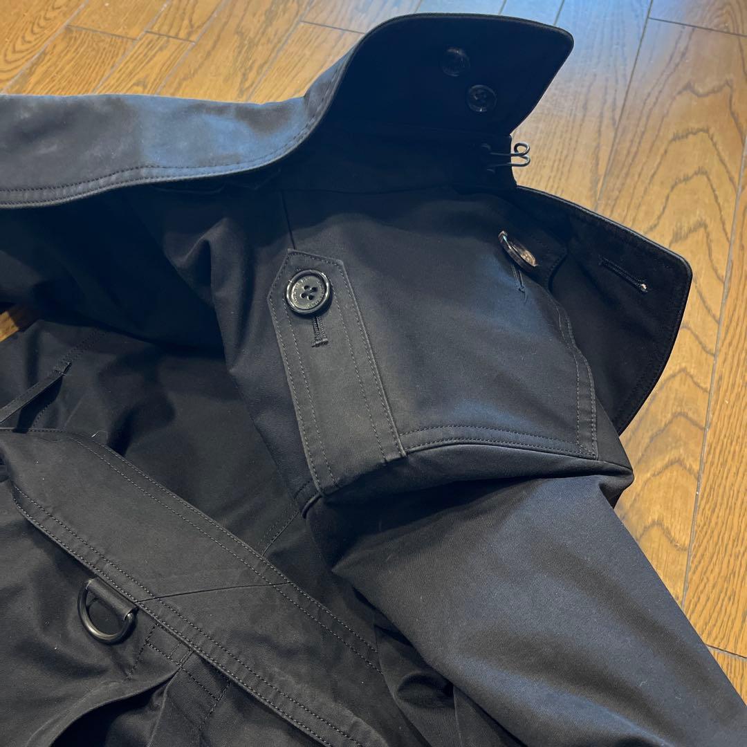 Burberryブラックトレンチコート