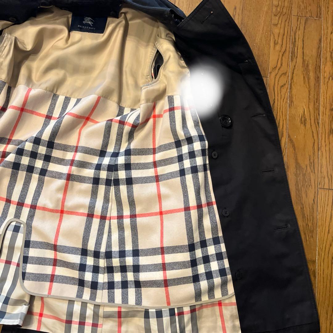 Burberryブラックトレンチコート