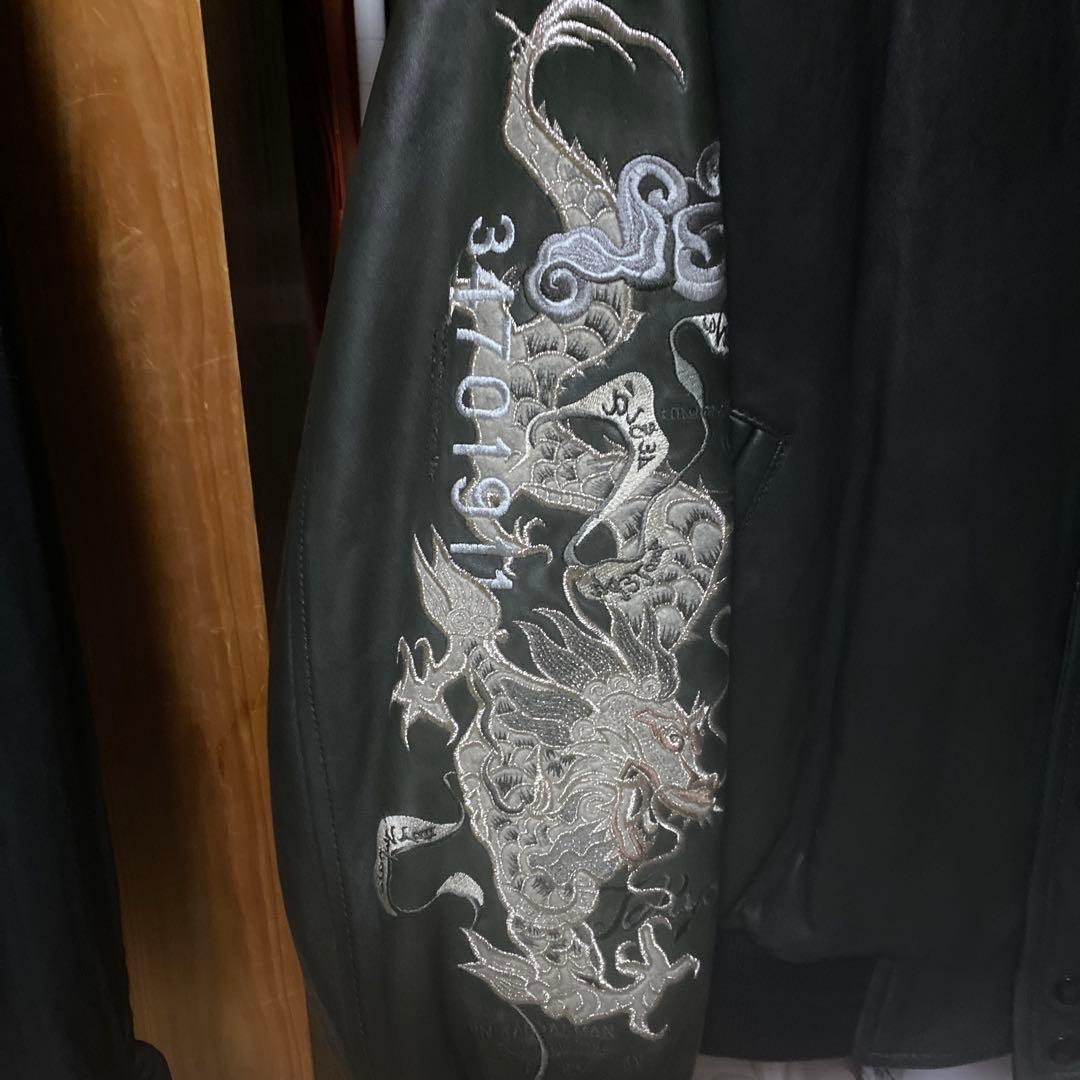 KANSAIMAN フォーリンドラゴン刺繍　黒レザー刺繍スカジャン