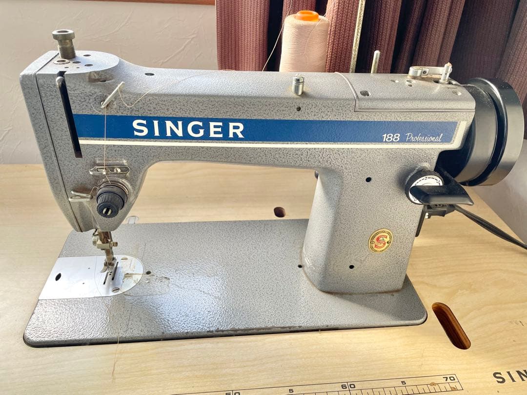 シンガー 職業用ミシン 188 Professional 本体のみ