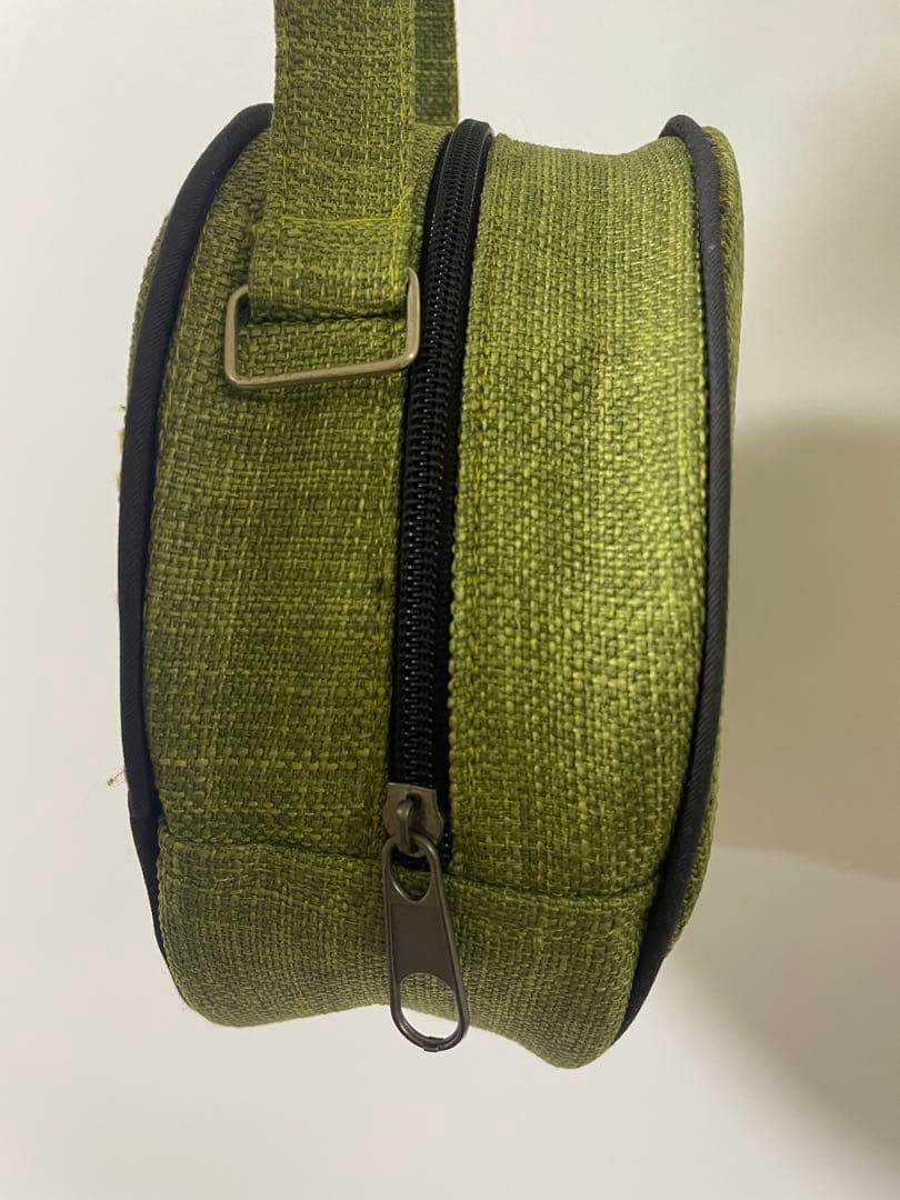 花柄刺繍 緑色 円形ハンドバッグ