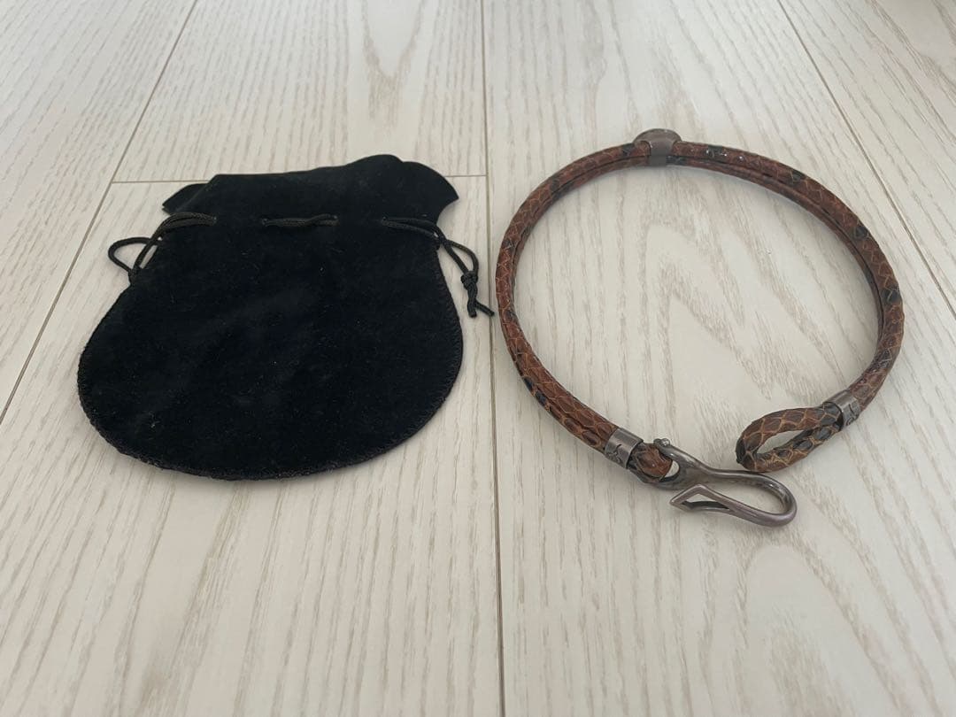 CELT&COBRAのチョーカー