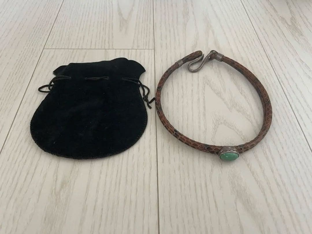 CELT&COBRAのチョーカー