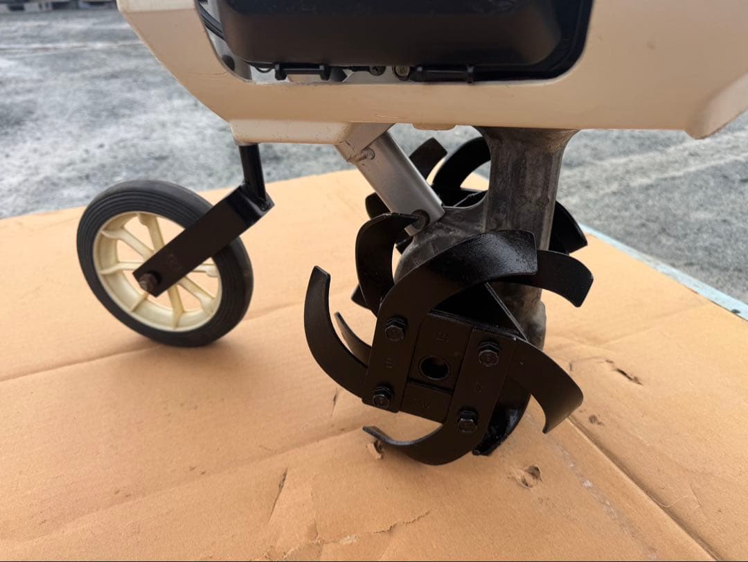 ガソリンエンジン 耕運機。確認済みです しっかり動きます