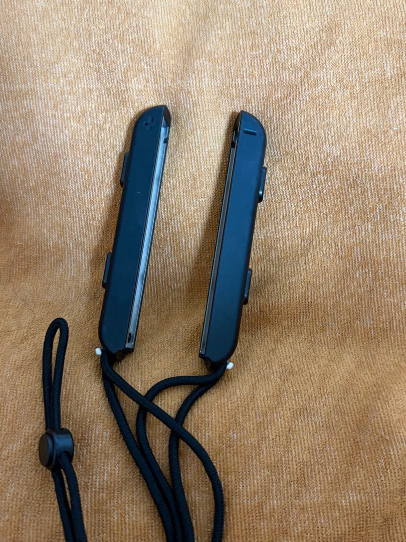 お餅さん専用　【訳あり】Nintendo Switch 本体 赤/青