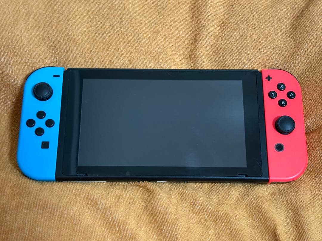お餅さん専用　【訳あり】Nintendo Switch 本体 赤/青