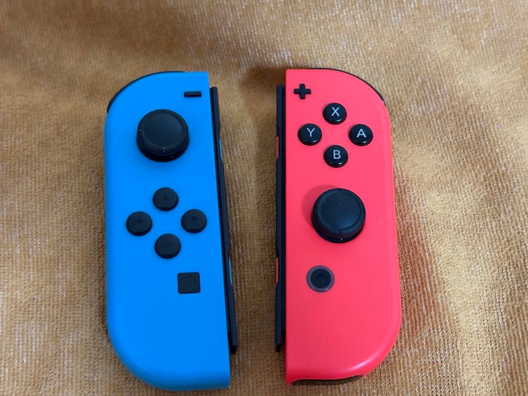 お餅さん専用　【訳あり】Nintendo Switch 本体 赤/青