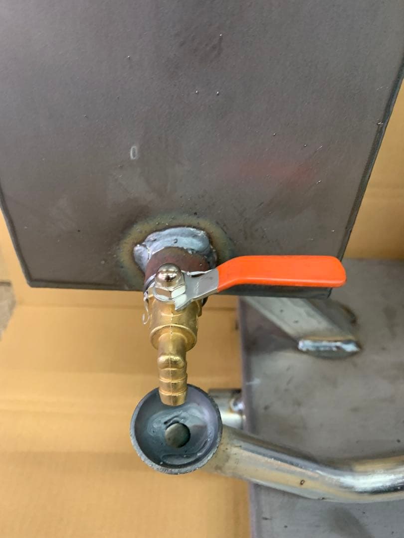 廃油ストーブ 煙突アダプタ付き80mm、100mm,106mm煙突使えます。