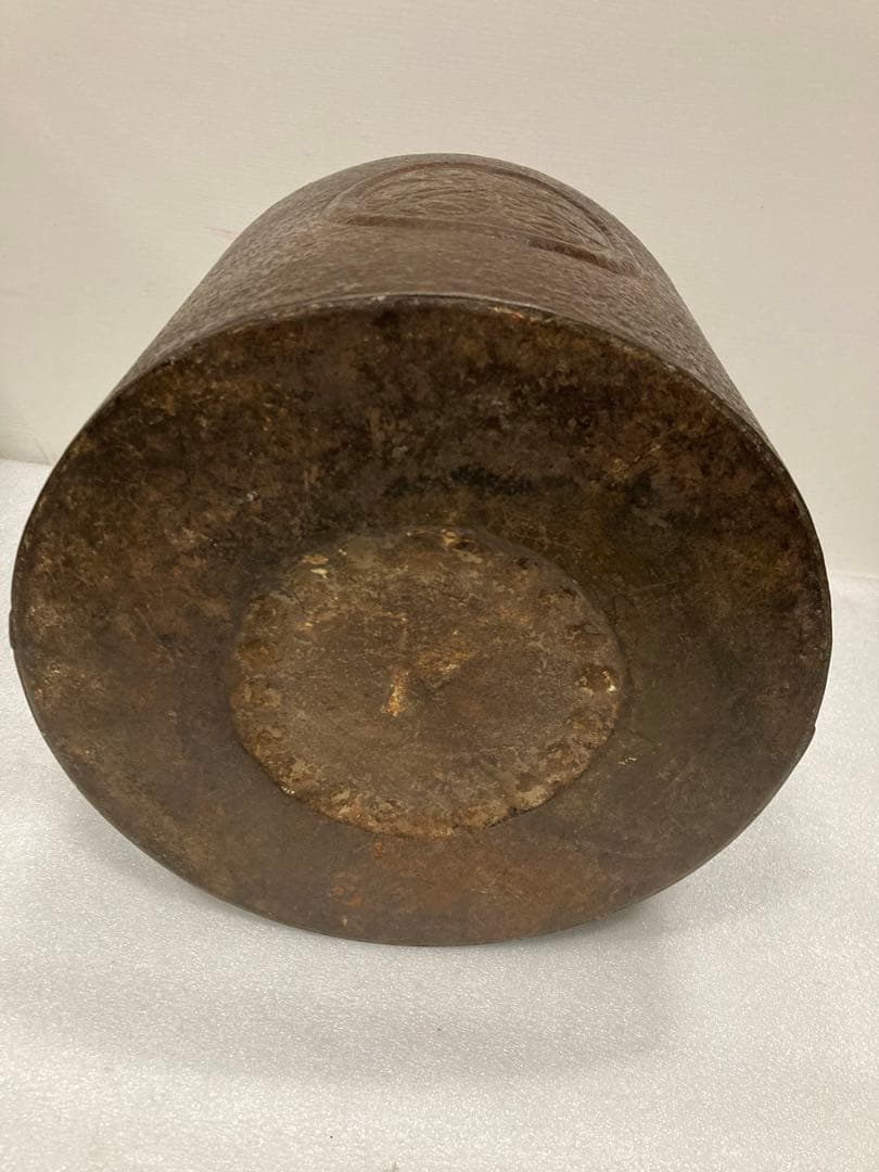 K)希少　時代物　レトロ　金塗り　火鉢　炭盆　鉄製　金属工芸　骨董品　古美術