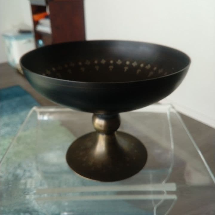 アンティークコンフォート⭐︎花模様の高脚 器⭐︎金属製⭐︎高さ約15㎝