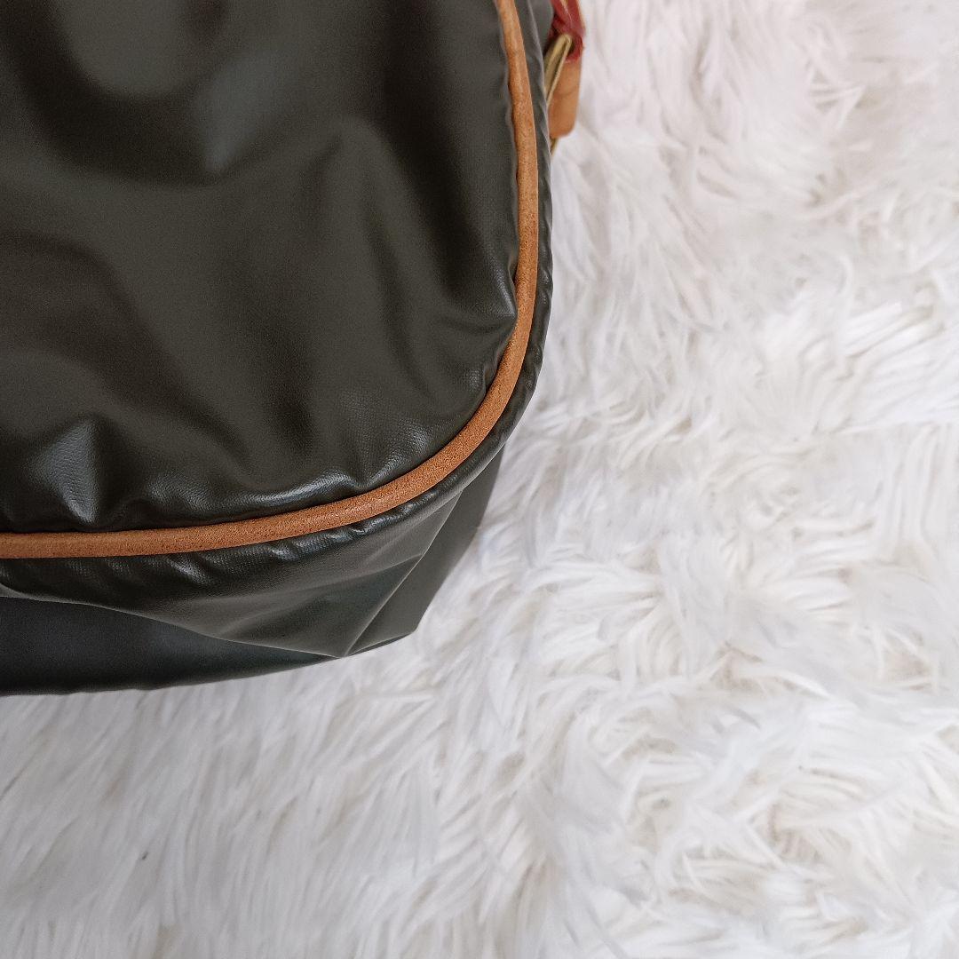 美品 HUNTING WORLD ショルダーバッグ バチュークロス バチューサー