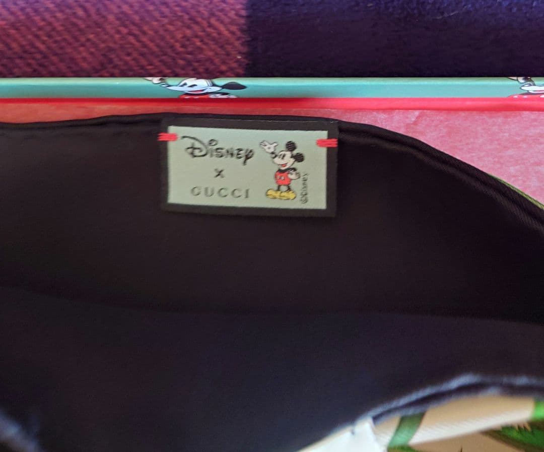 GUCCI×ディズニー　フローラルスカーフ　新品未使用
