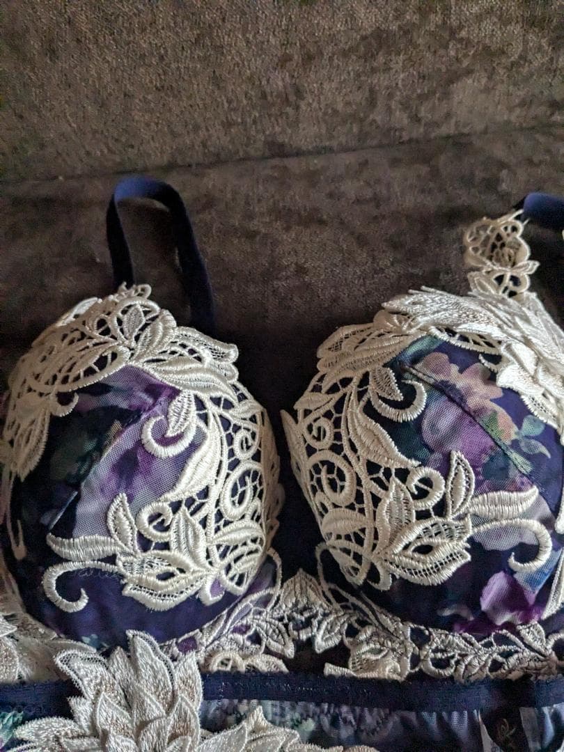 ワコール、サルート62グループブラD75サルートロゴ入り、ショーツMサイズ。