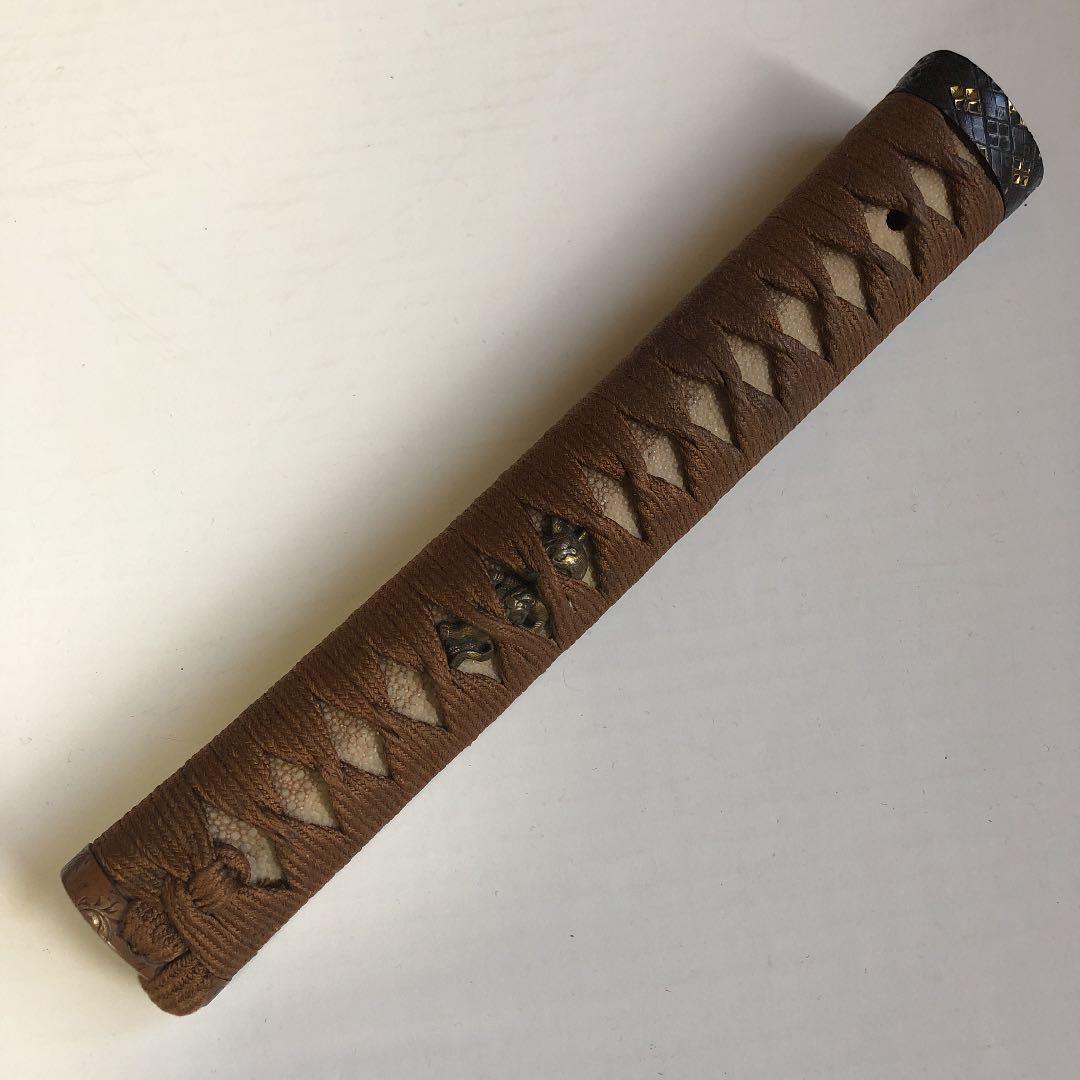 刀剣の柄　獅子目貫　23.6cm