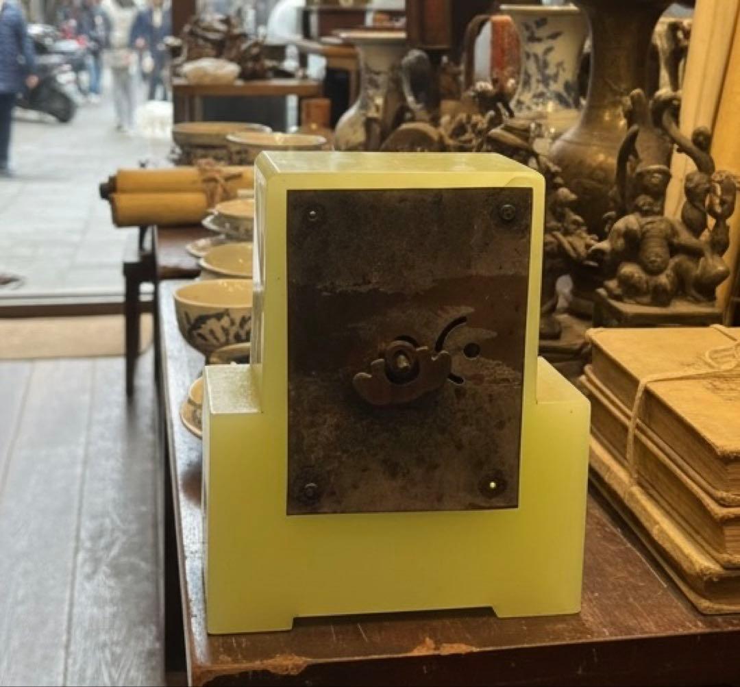 アールデコ翡翠ガラス置時計 1930年代 骨董品　ウランガラス上海アンティーク