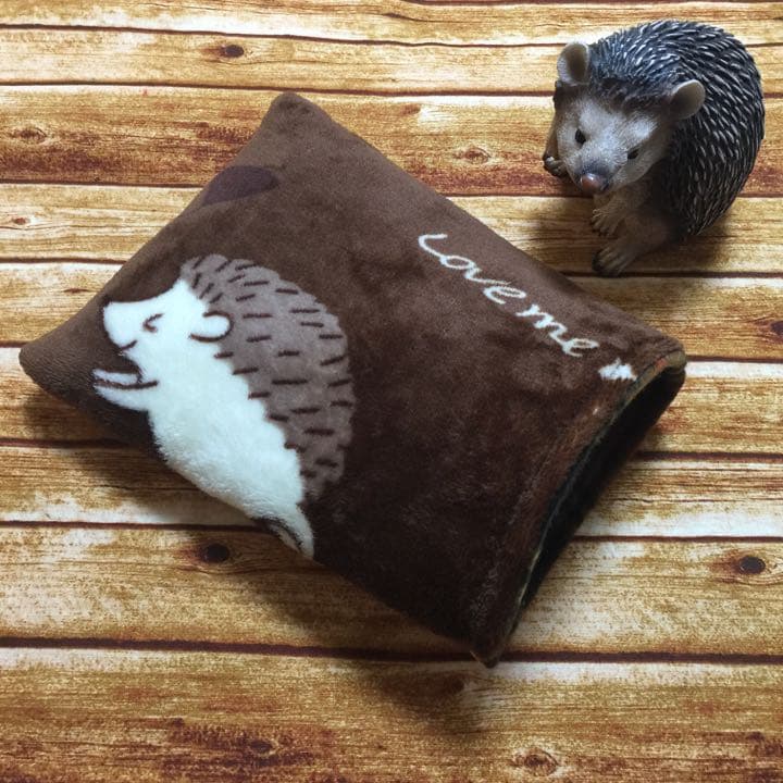 ハリネズミ寝袋 （茶色ハリネズミレンガ）