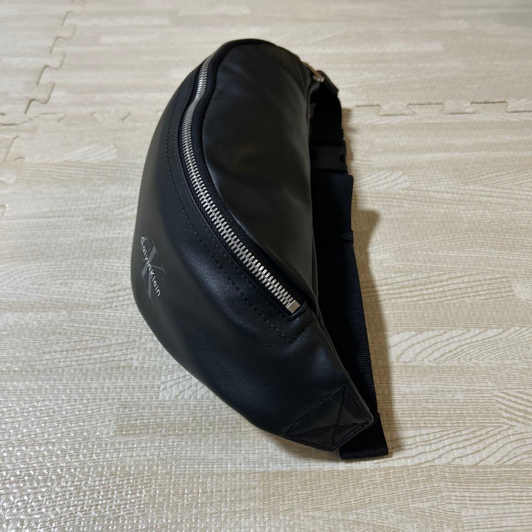 （新品未使用・海外モデル）カルバンクライン　ウエストバッグ　ボディバッグ　黒