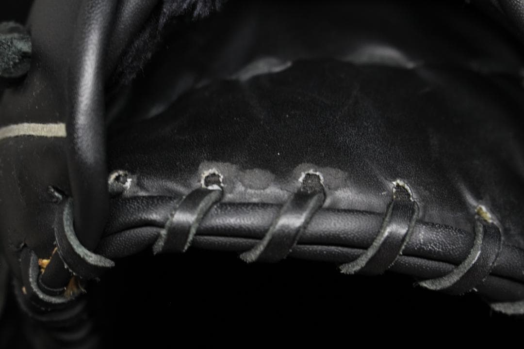 【限定品】石田選手モデル　軟式グローブ　横浜DeNAベイスターズ　球団発売グラブ