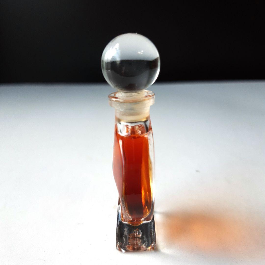 guerlain ナエマ ミニ香水　パルファム